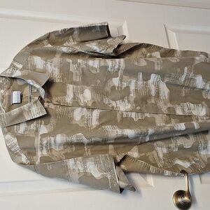 F mens Columbia casual button down shirt size XXL.  NWOT